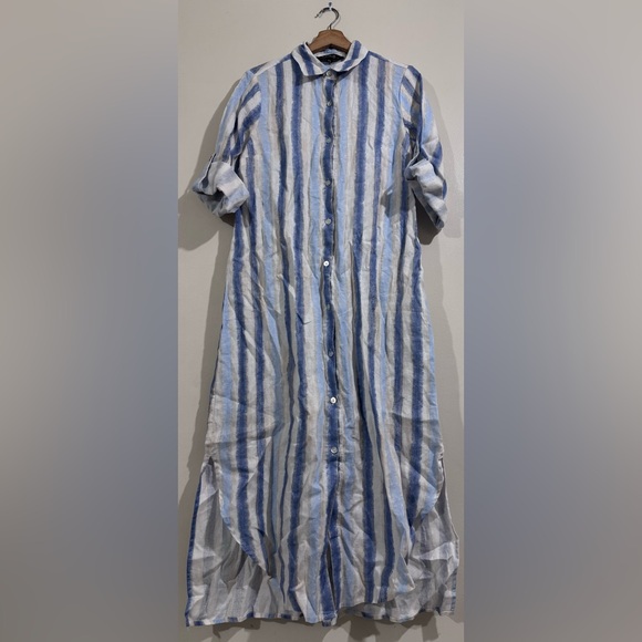 CHARLIE B Dresses & Skirts - CHARLIE B Blue and White Striped Long Sleeve Dress